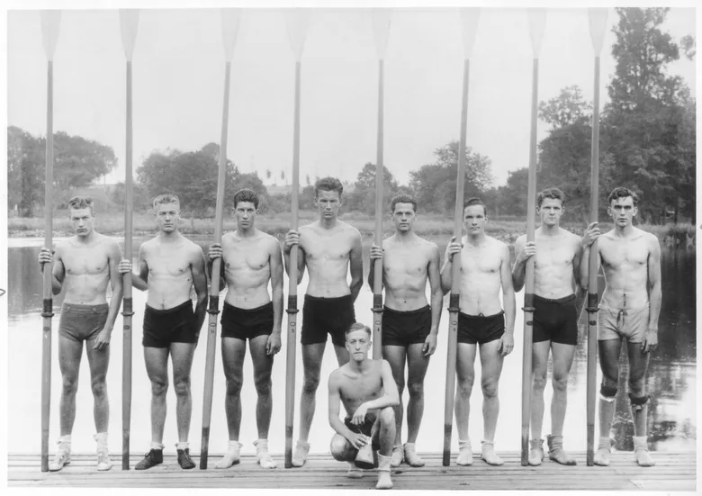 The original UW crew that won the Olympics in 1936